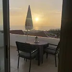Ocean Front Sunset View *